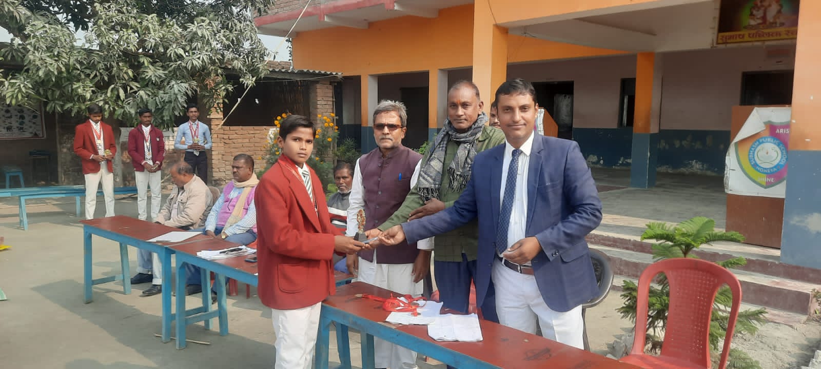 subhash public school noneya 